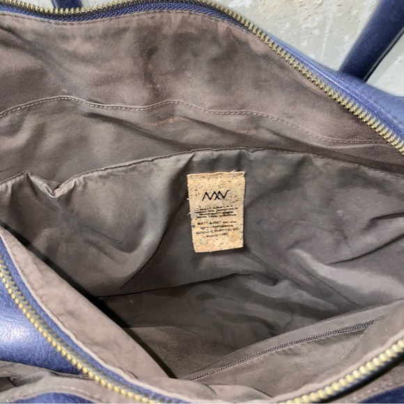 MATT & NAT BABY DIAPER BAG w ADJUSTABLE STRAP - Picture 9 of 12